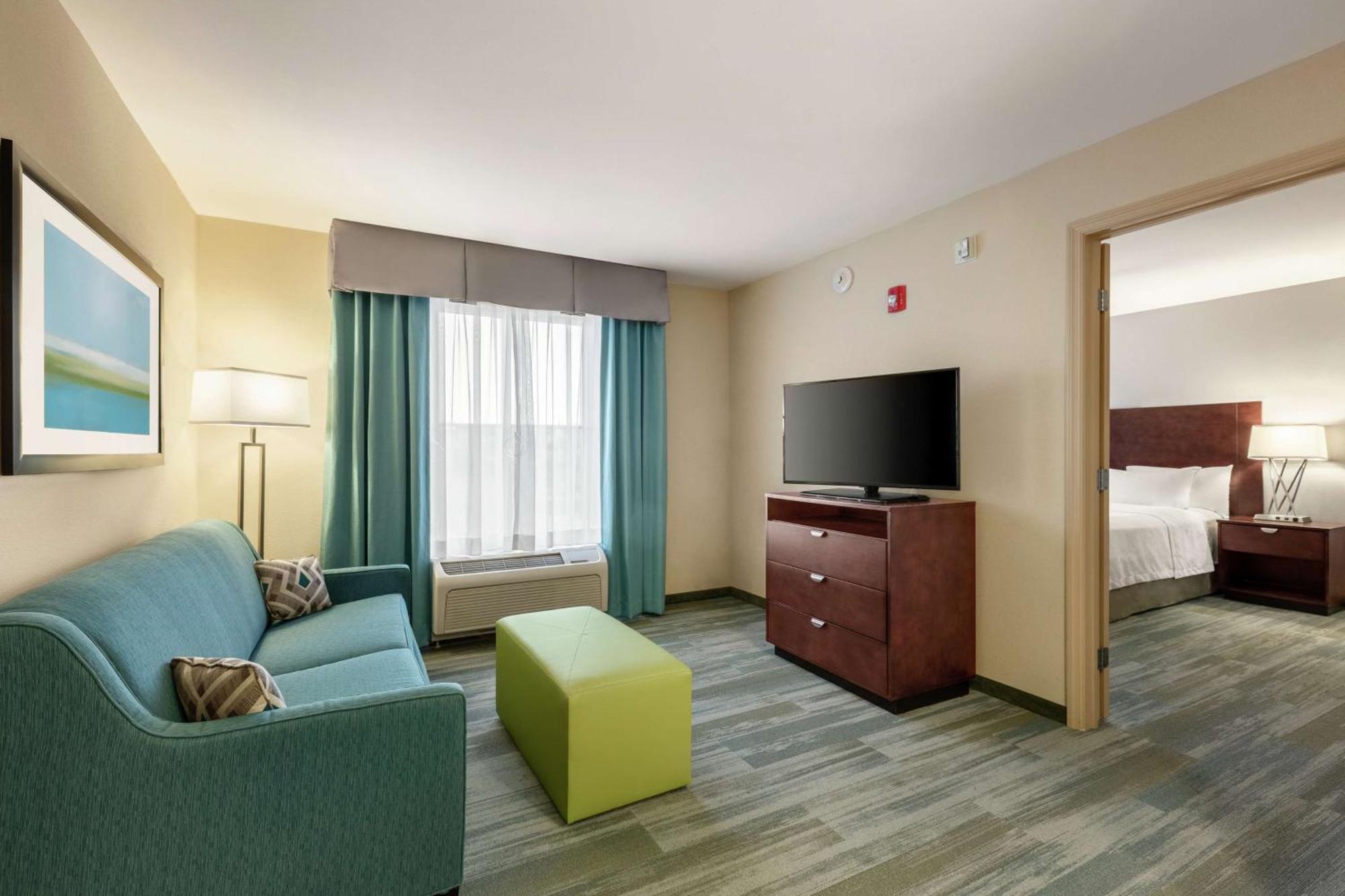 Hotel Homewood North Macon