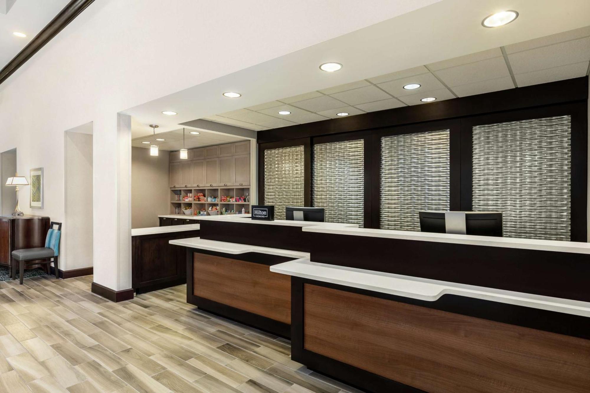 Hotel Homewood North 3*